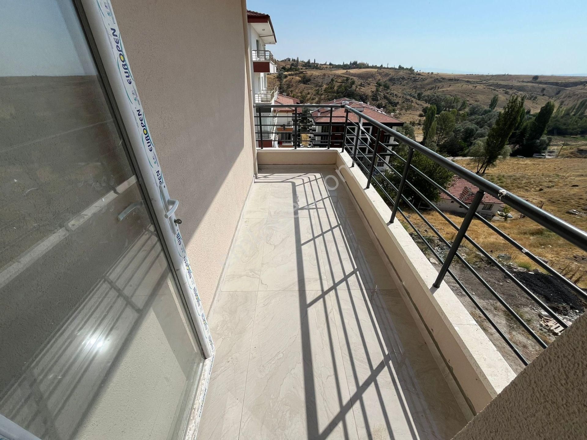 Karakayada Asansörlü Yapılı Dairemiz Satışta! - Görsel 4