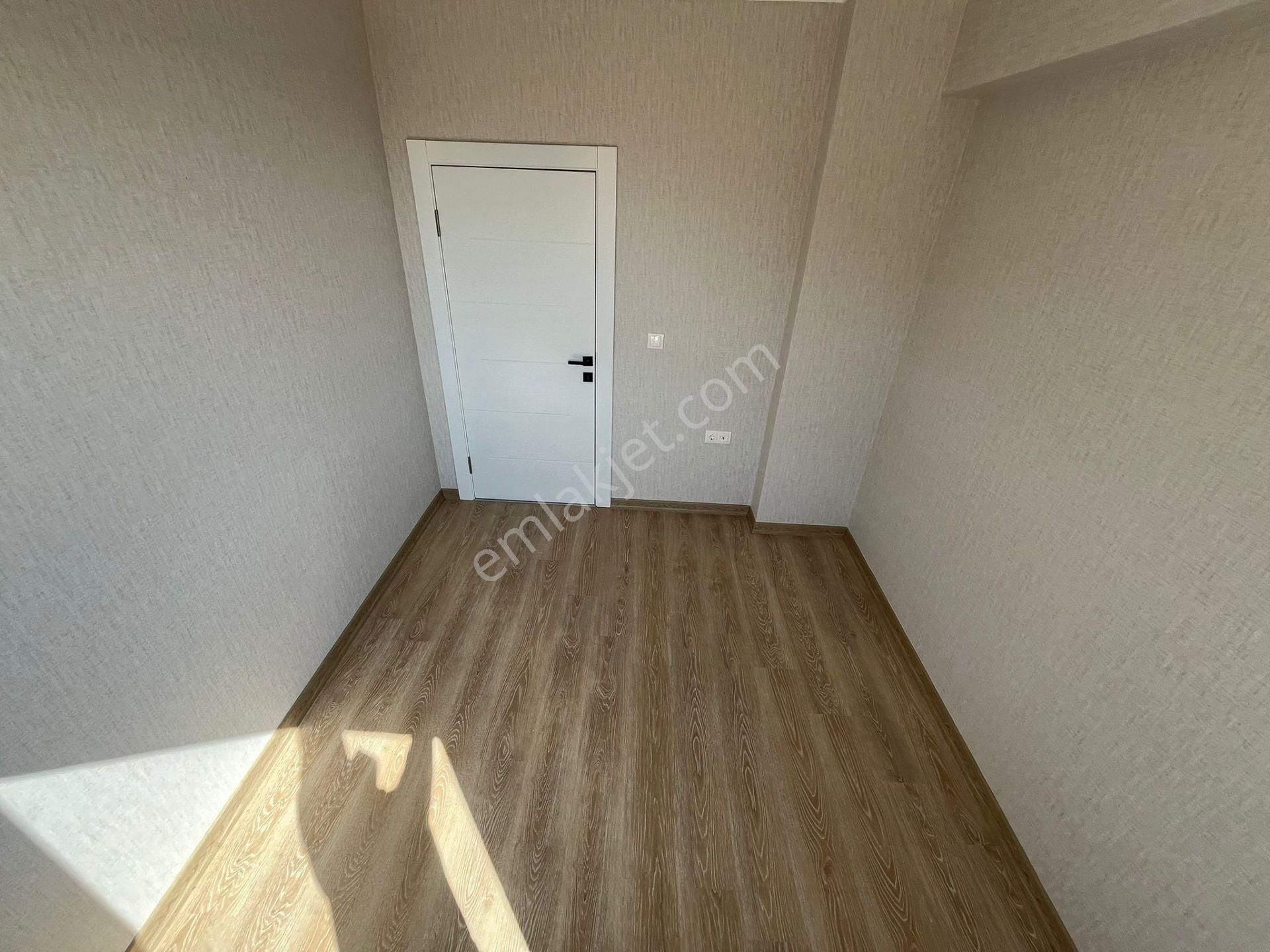 Karakayada Asansörlü Yapılı Dairemiz Satışta! - Görsel 14