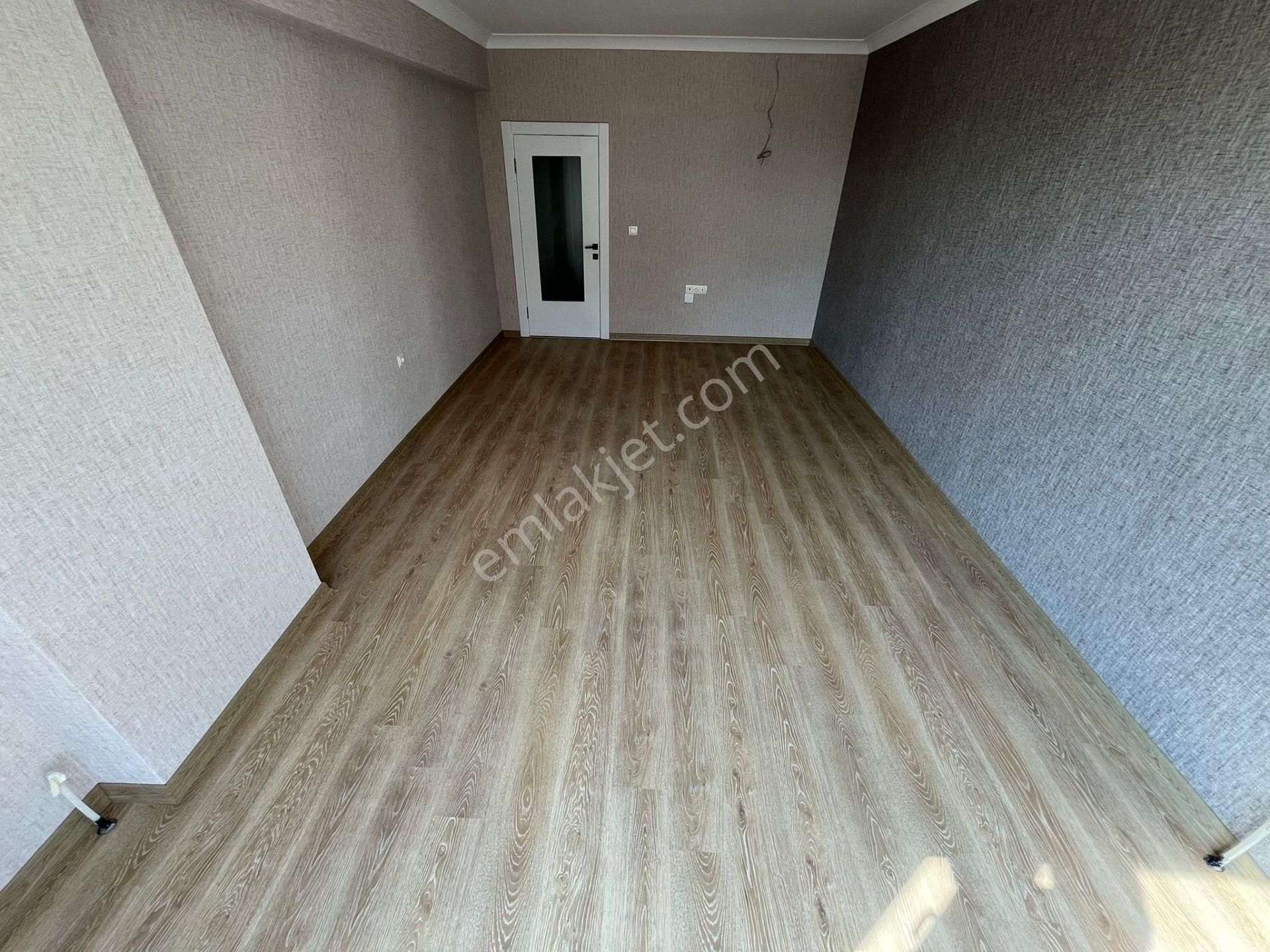 Karakayada Asansörlü Yapılı Dairemiz Satışta! - Görsel 9