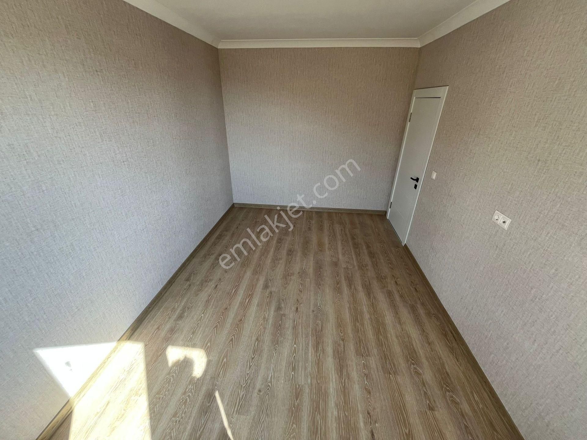 Karakayada Asansörlü Yapılı Dairemiz Satışta! - Görsel 13