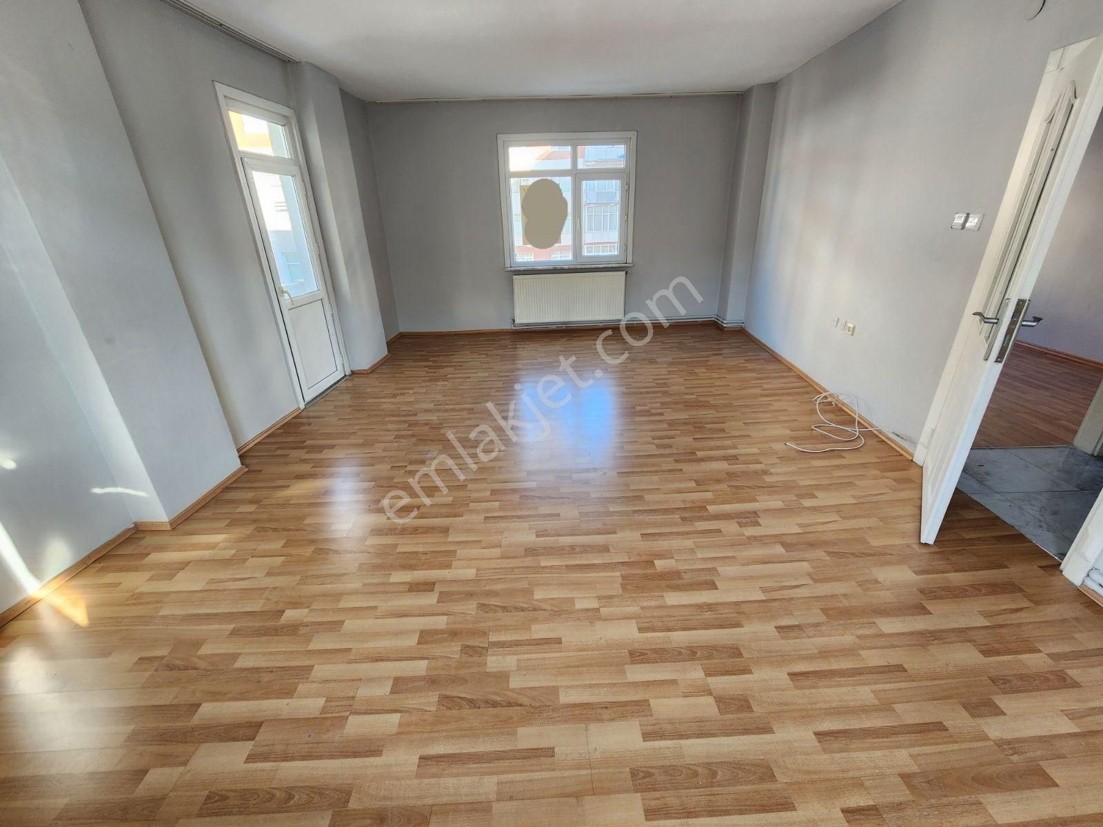 Siyavuşpaşa Ulubatlı Hasan Cad. 2+1 85m2 4.kat Asansörlü - Görsel 6