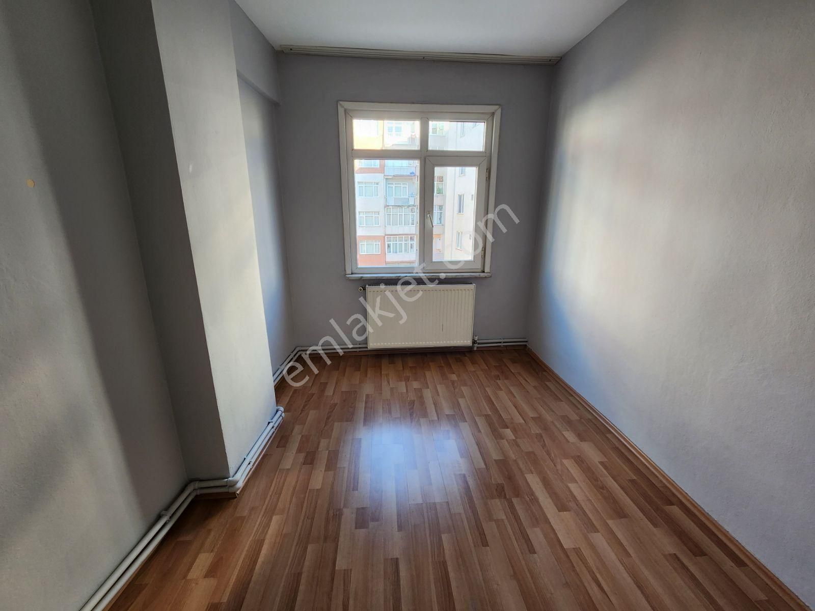 Siyavuşpaşa Ulubatlı Hasan Cad. 2+1 85m2 4.kat Asansörlü - Görsel 14