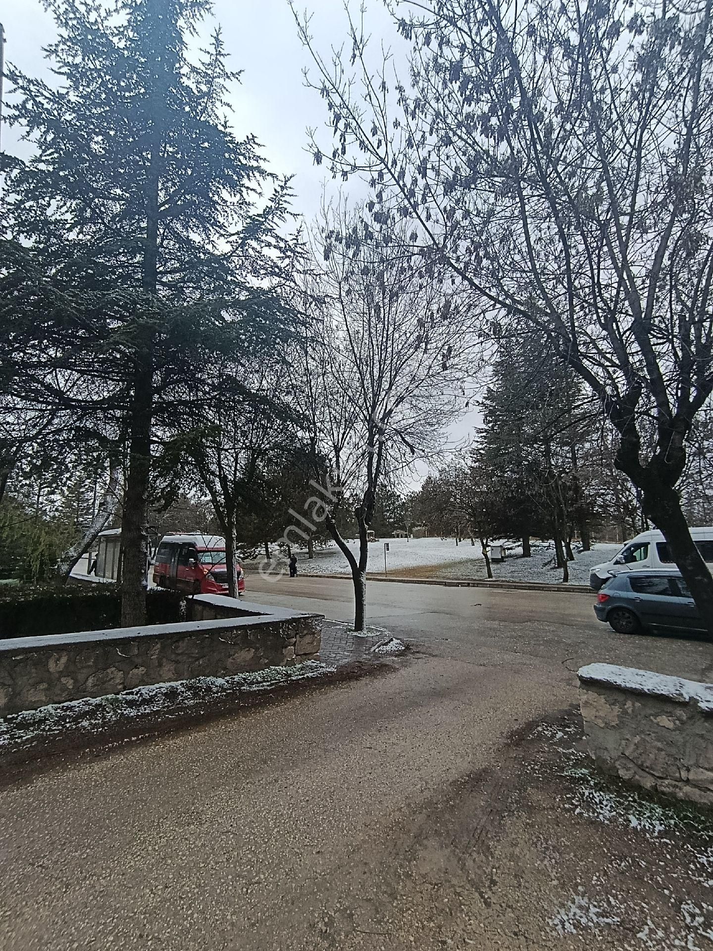 Yeniket Mahallesinde Kiralık 2+1 Daire - Görsel 3