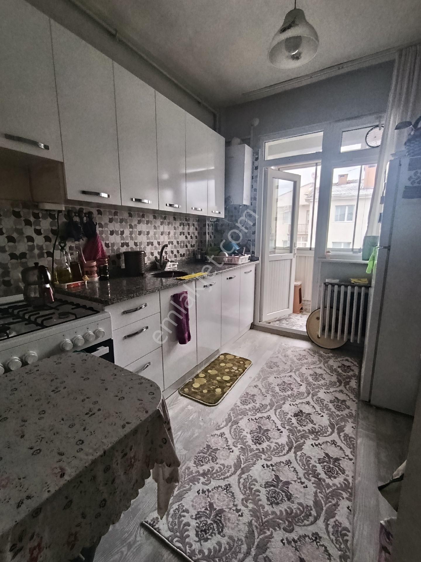 Yeniket Mahallesinde Kiralık 2+1 Daire - Görsel 10