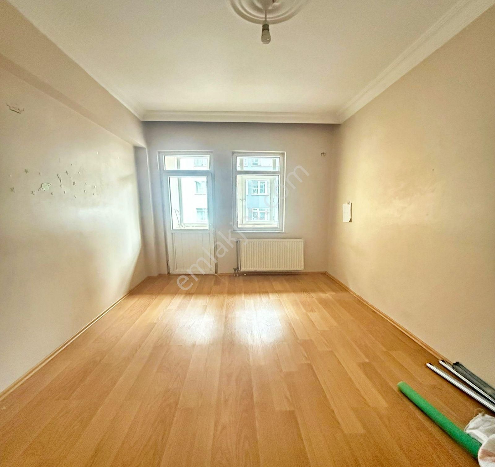 Metrobüse 5' Dakika Yürüme Mesafesinde Kiralık Daire - Görsel 8