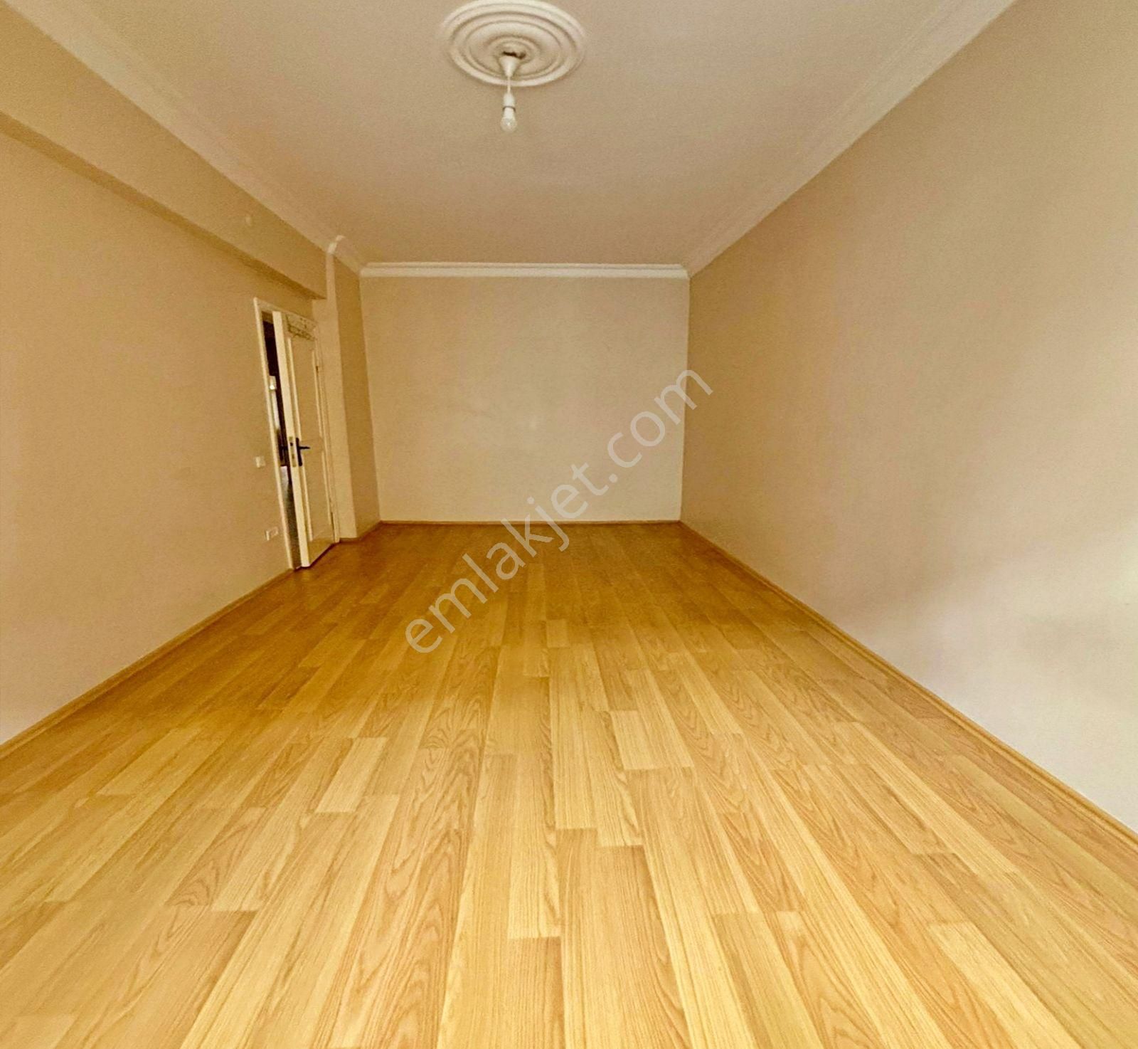 Metrobüse 5' Dakika Yürüme Mesafesinde Kiralık Daire - Görsel 6