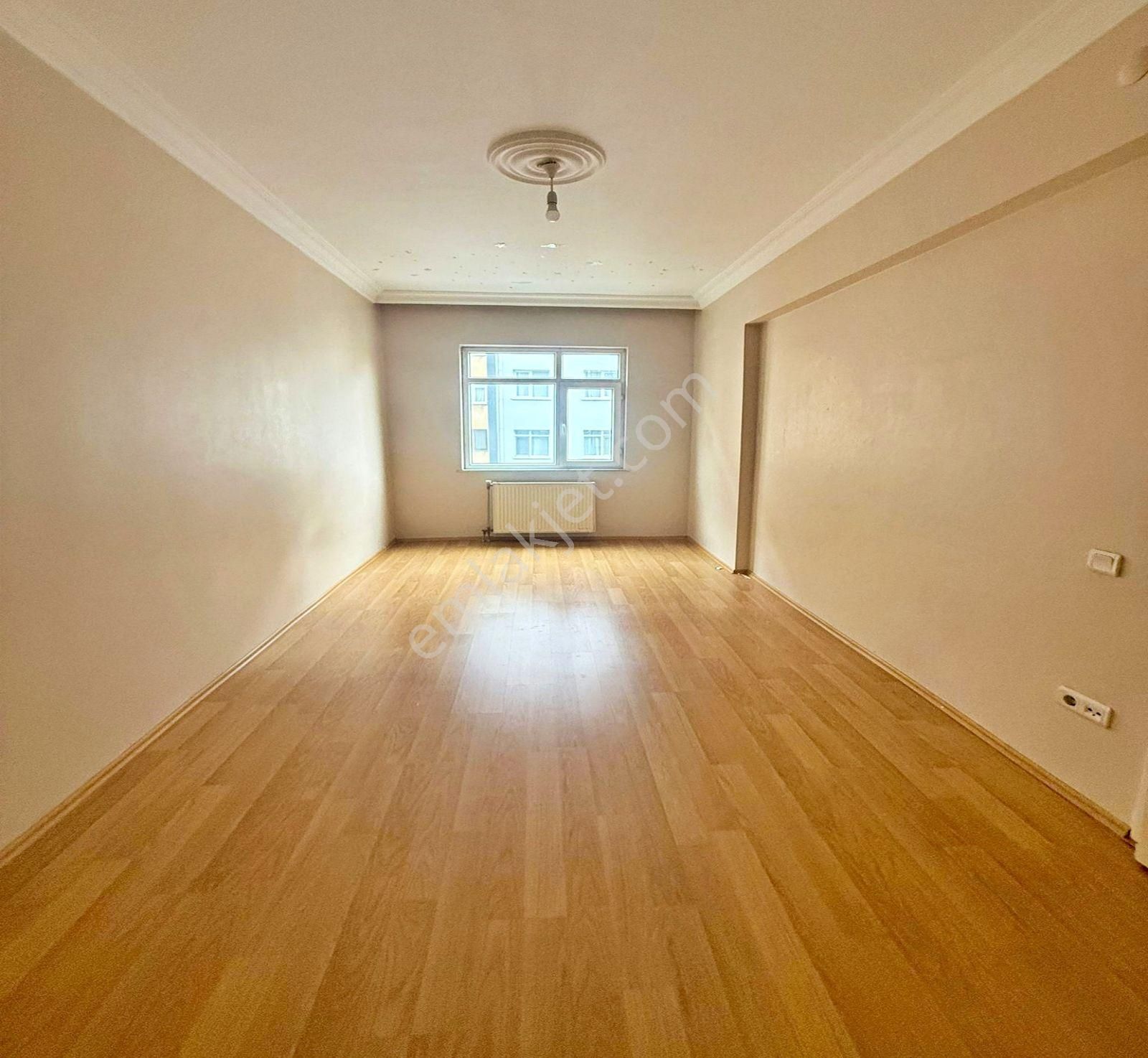 Metrobüse 5' Dakika Yürüme Mesafesinde Kiralık Daire - Görsel 7