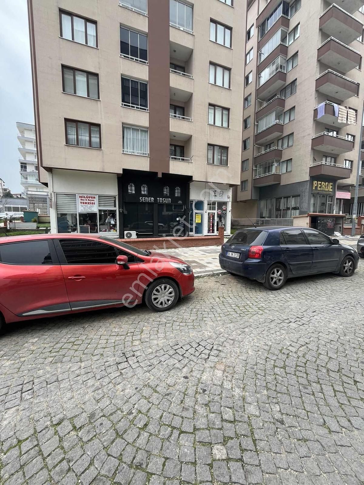 İhsaniye Mahallesinde Fsm'ye Yakın Konumda Kiralık Büro&ofis