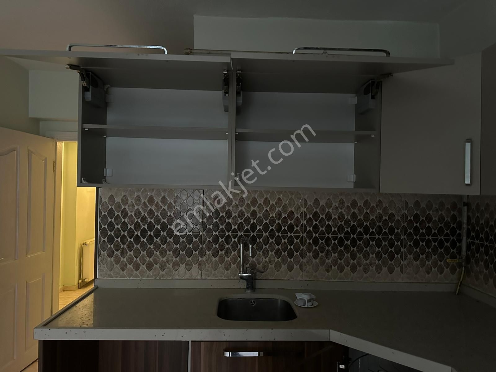 İhsaniye 3+1 Zemin Kat Kiralık - Görsel 11