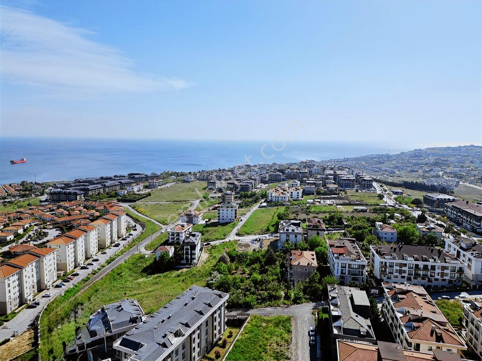 Beylikdüzü Marmarada Marina Çevresinde Satılık İmarlı Arsa
