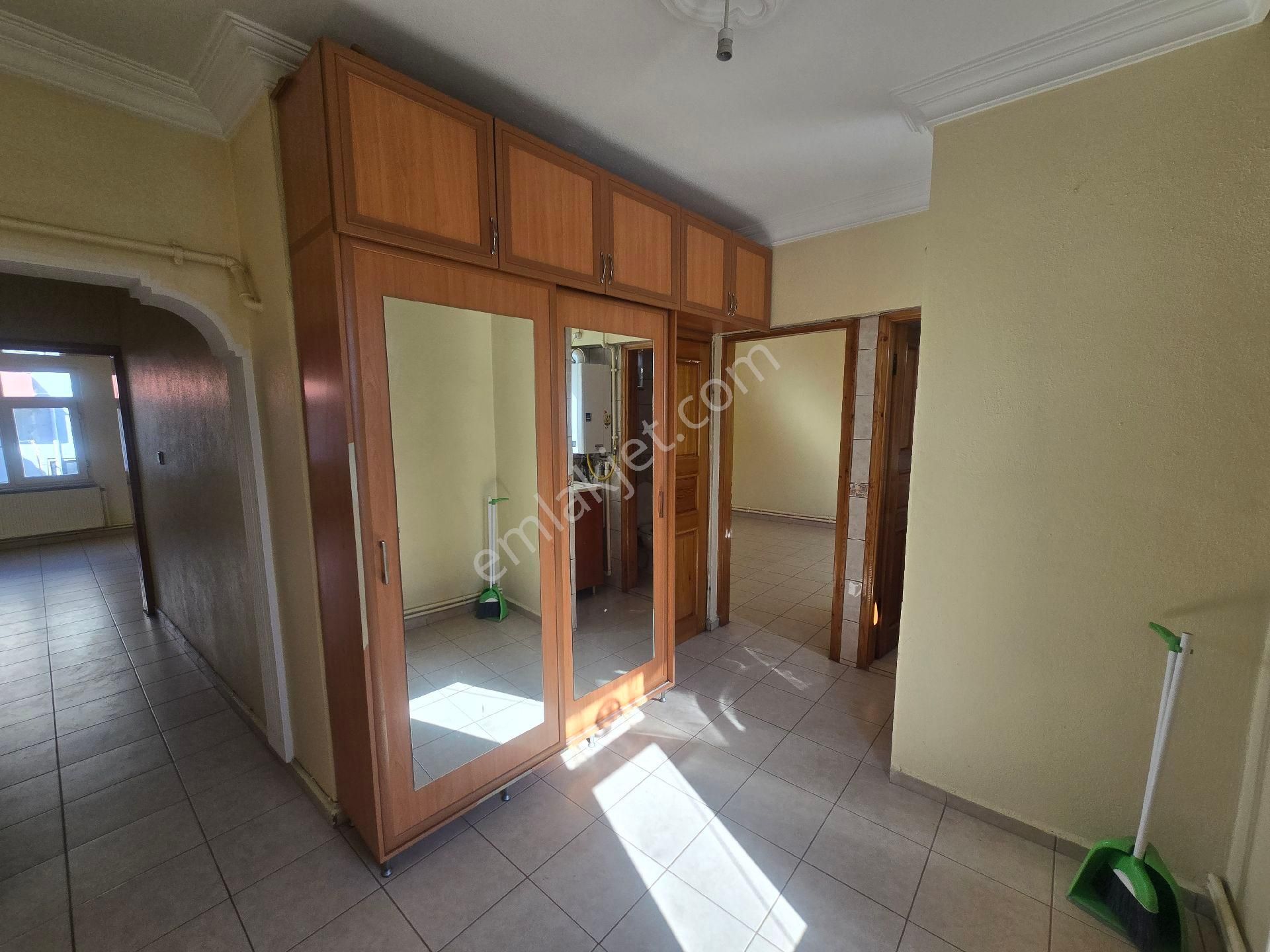 Barbaros Atatürk Cd.yanında Kiralık 2+1 Daire 24000 - Görsel 14