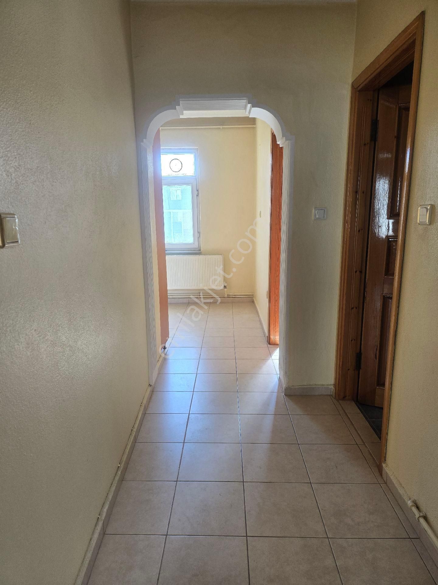 Barbaros Atatürk Cd.yanında Kiralık 2+1 Daire 24000 - Görsel 8