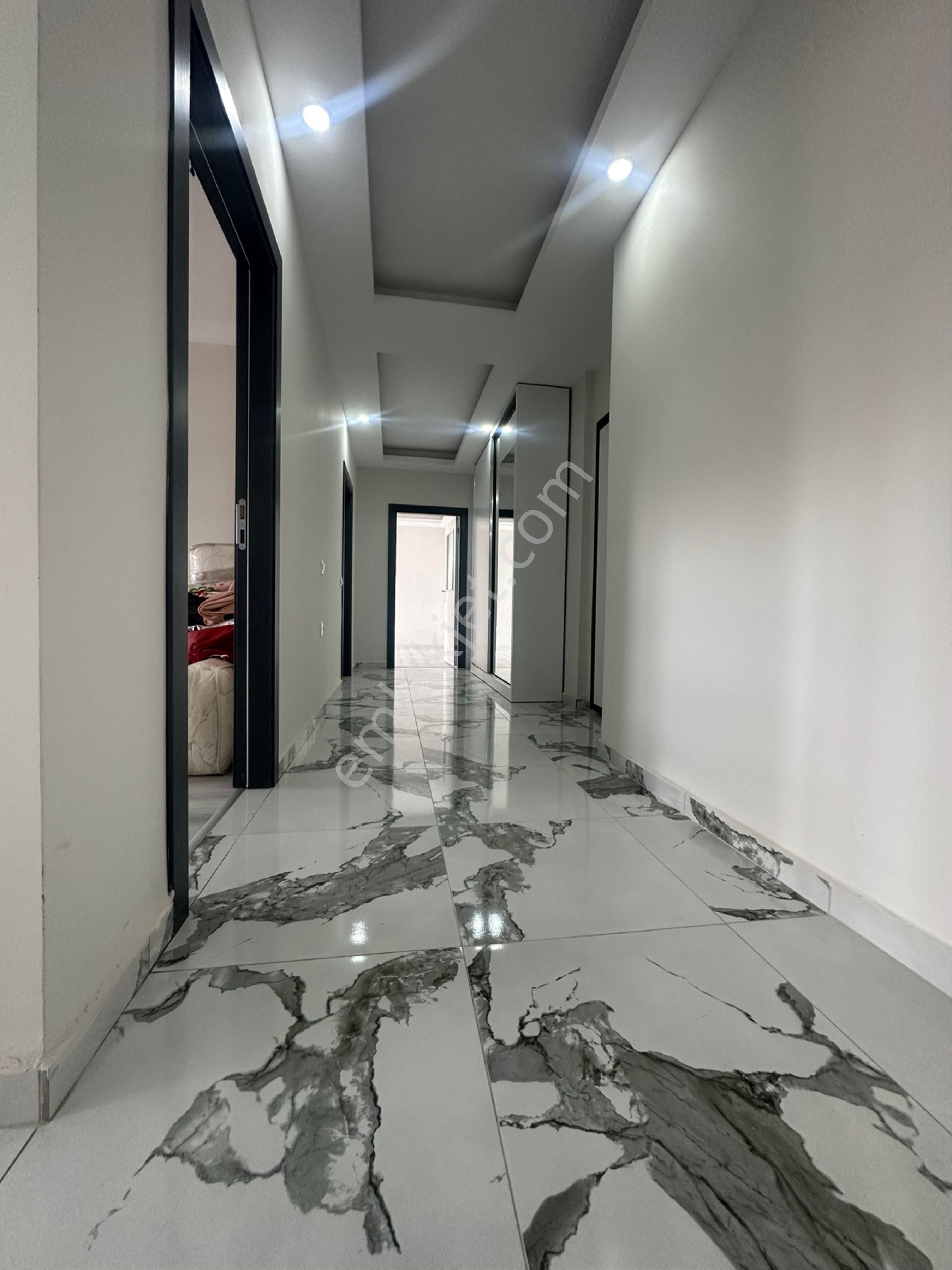 Satılık Konum Efsane Daire Şahane Ana Cadde Üzeri - Görsel 9