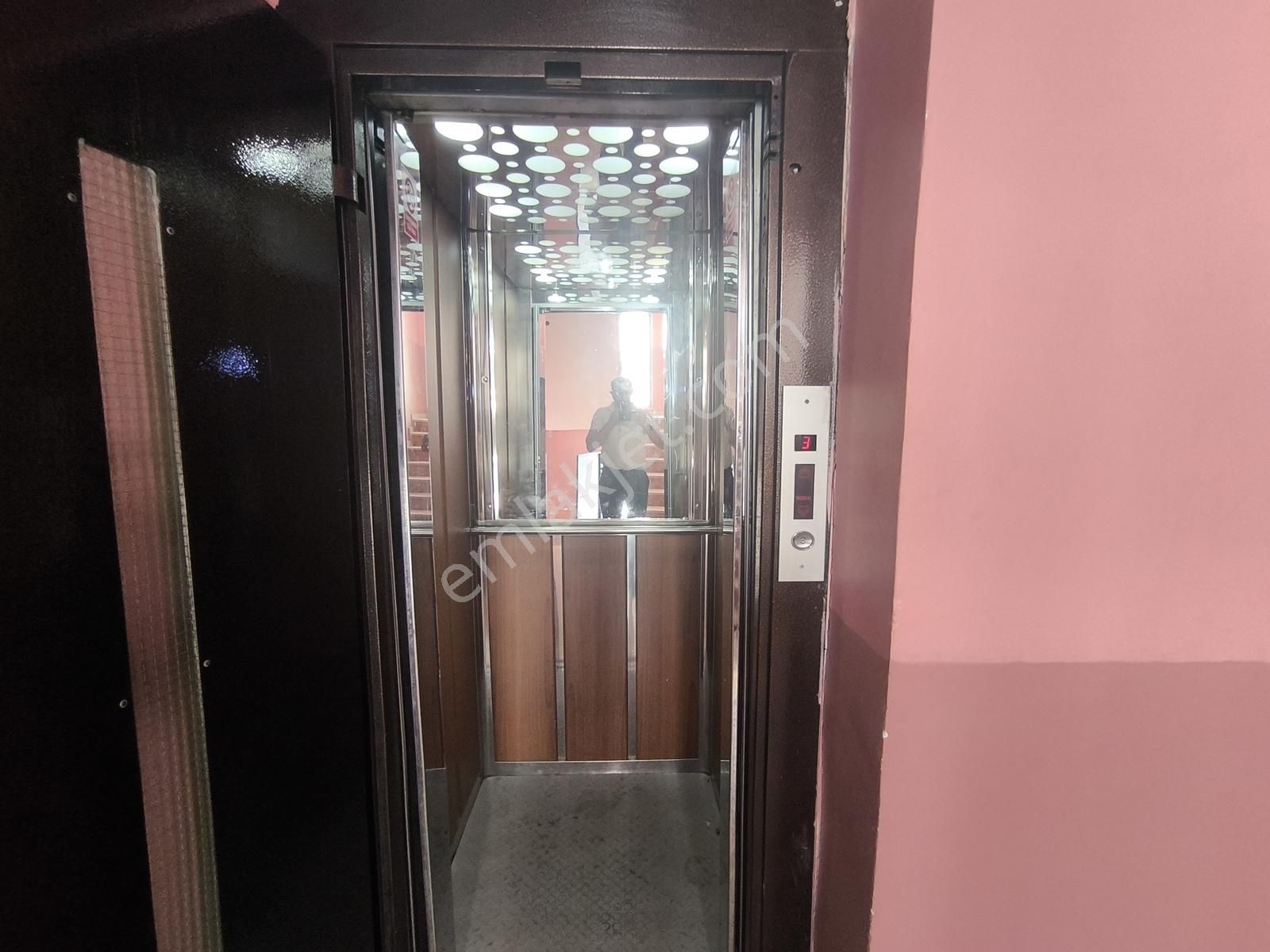 Fa Özbir'den Merkezi Konumda Ara Kat Acil Satılık 2+1 Daire..! - Görsel 35