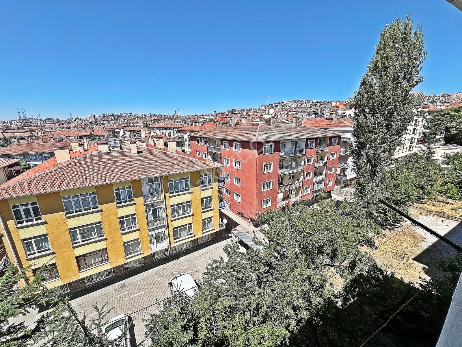 Kariyerde Etliğin Kalbinde Satılık 3+1 Ara Kat Daire - Görsel 35