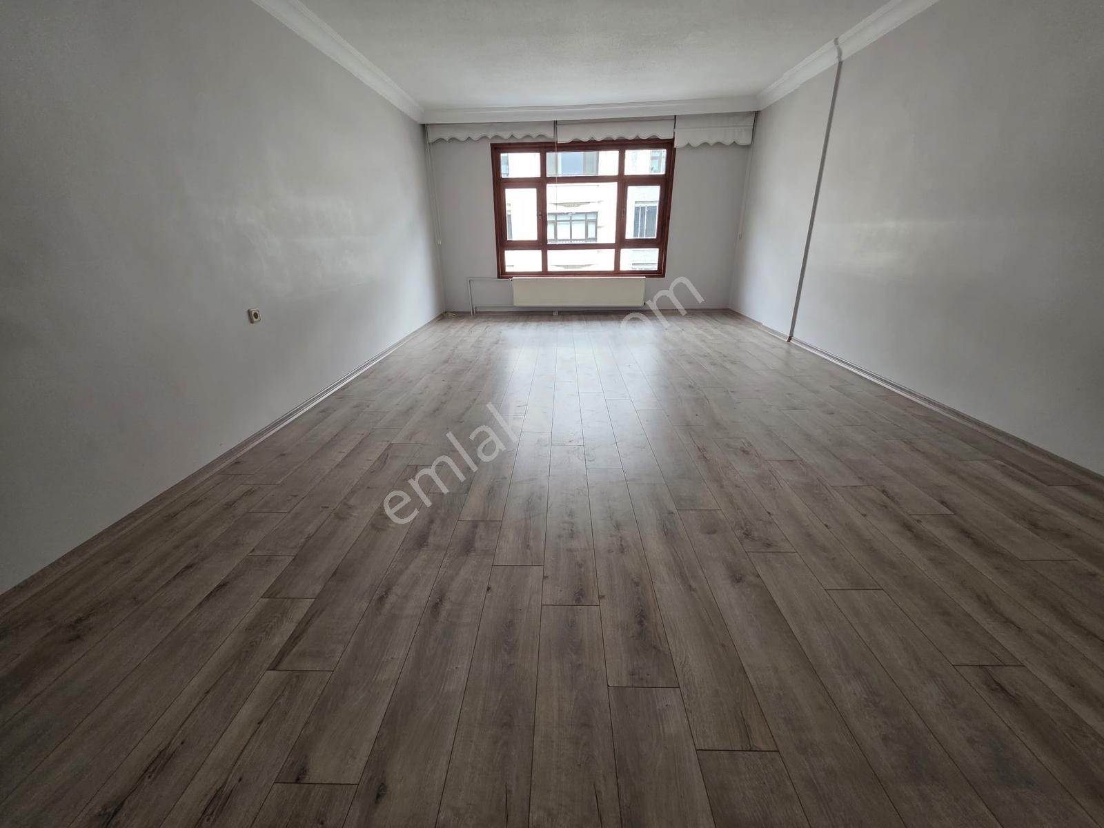 İvedik Metroya Çok Yakın Katta 3+1 Yapılı Geniş Daire - Görsel 10