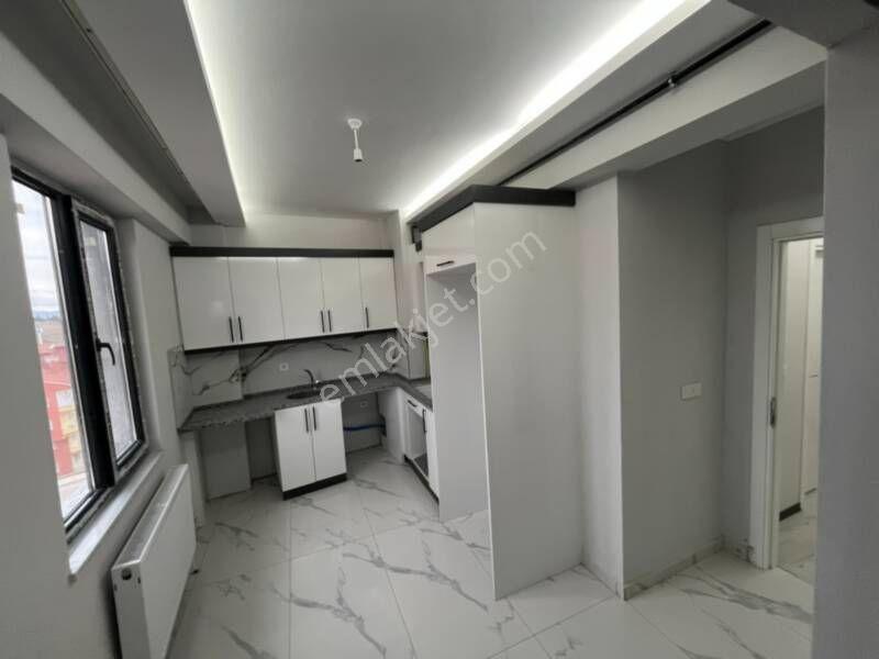 Çorum Cengiz Yapı-ipeklievler Mevkisinde Satılık 1+1daire