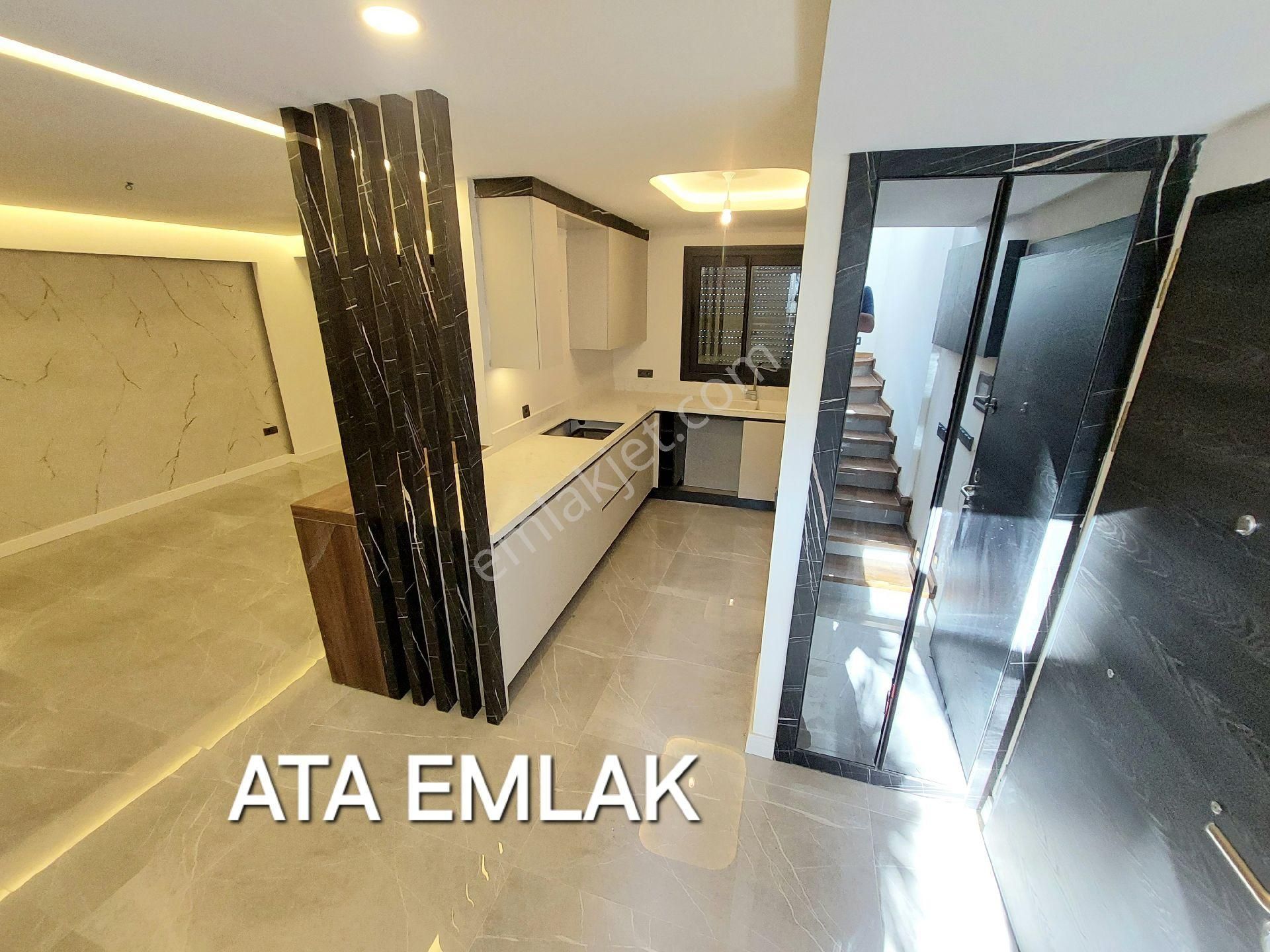 Kuşadasında Avm'lere Yakın Havuzlu Sitede Geniş Bahçeli Sıfır Villa - Görsel 9