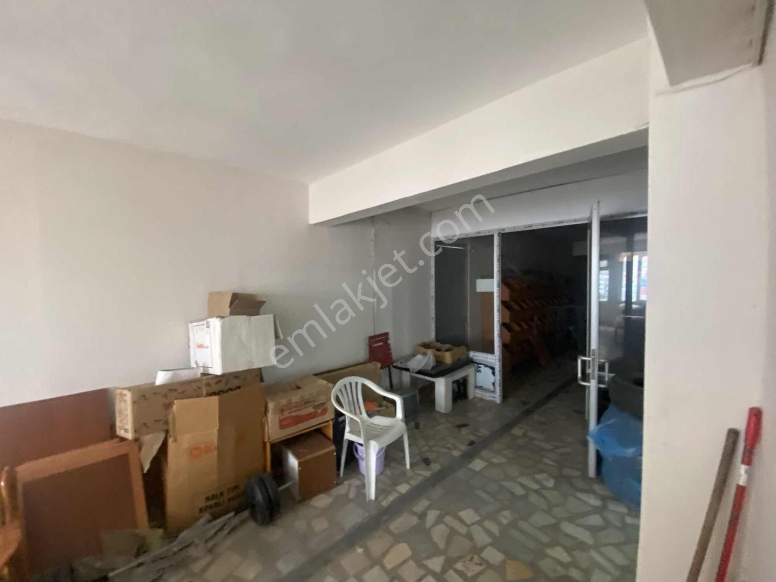 Tekkeköy Merkezde Kiralık Ofis / Dükkan - Görsel 6