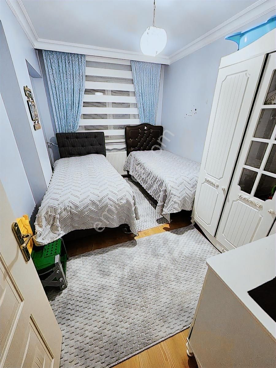 Karapürçekte 1.katta 125 M2 Masrafsız Asansörlü - Görsel 15