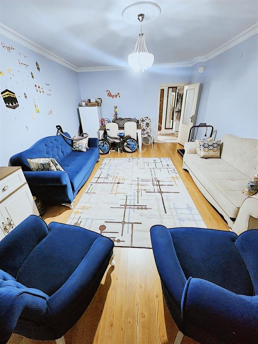 Karapürçekte 1.katta 125 M2 Masrafsız Asansörlü - Görsel 14