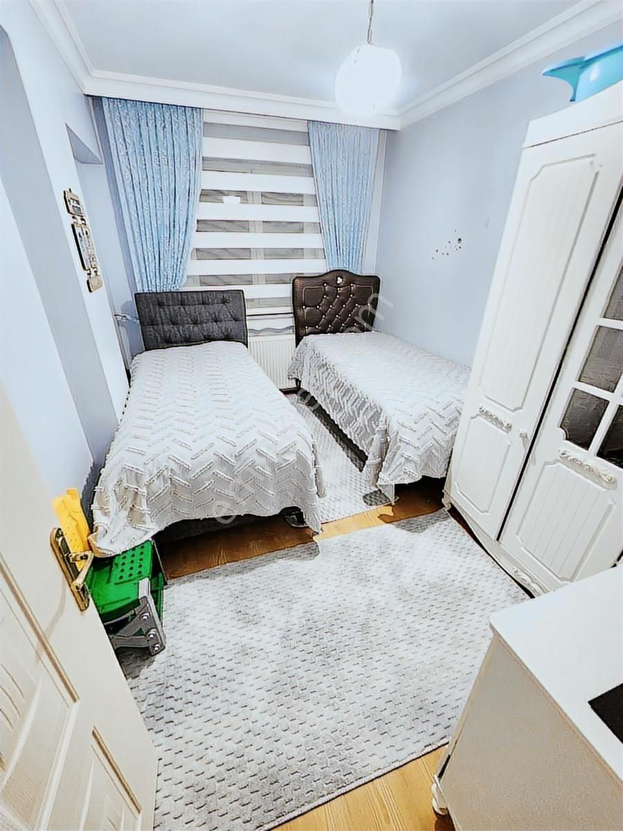 Karapürçekte 1.katta 125 M2 Masrafsız Asansörlü - Görsel 17