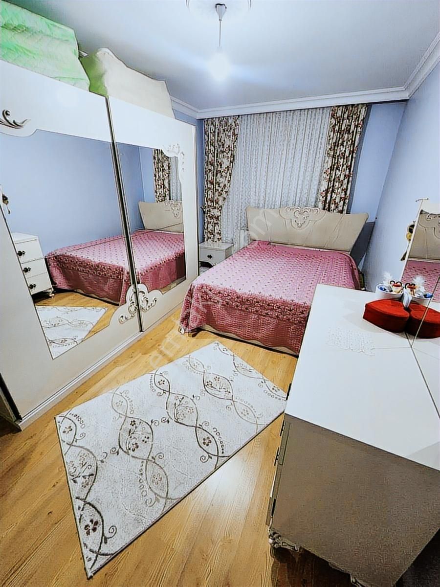 Karapürçekte 1.katta 125 M2 Masrafsız Asansörlü - Görsel 3