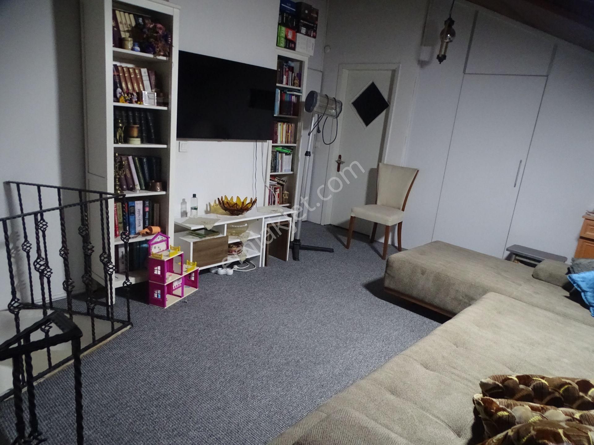 İstinye Boğaziçi Sitesi 3+1 Çatı Dubleks Daire - Görsel 26
