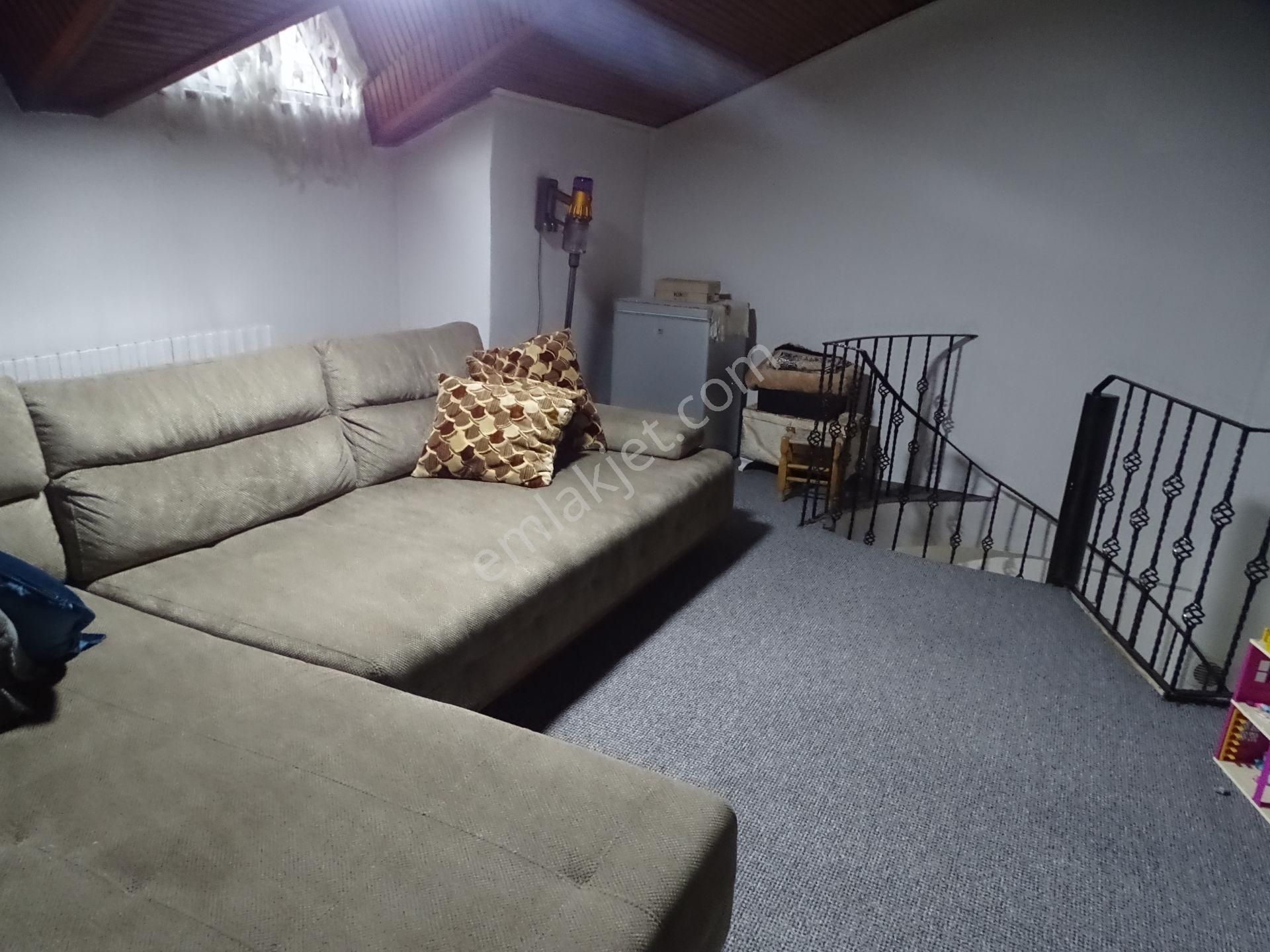 İstinye Boğaziçi Sitesi 3+1 Çatı Dubleks Daire - Görsel 21