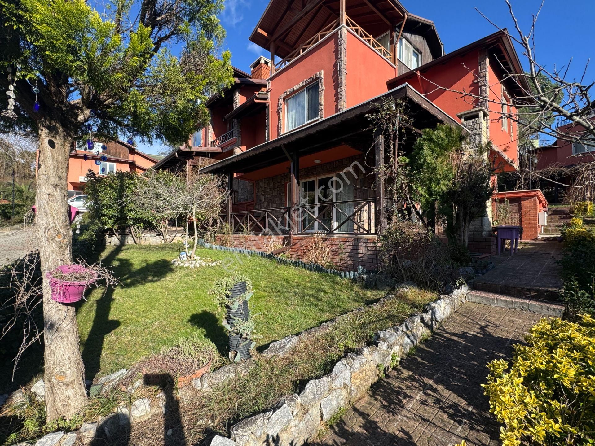 Remax Klas Fatih Çakar’dan Sapanca’da Satılık Bahçeli Villa… - Görsel 8