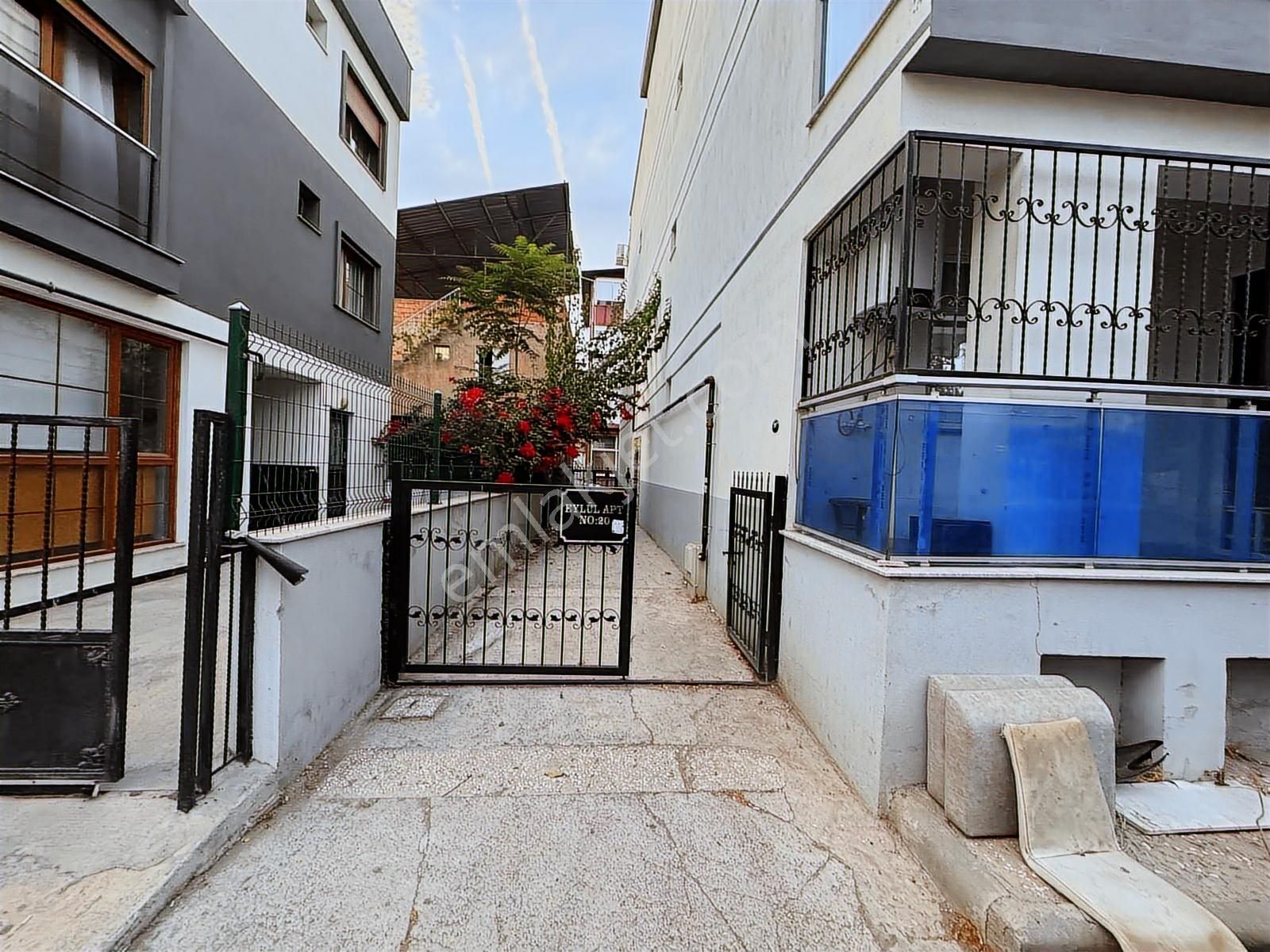 İzmir Küçük Çiğli De 2+1 Satılık Dubleks Daire - Görsel 16