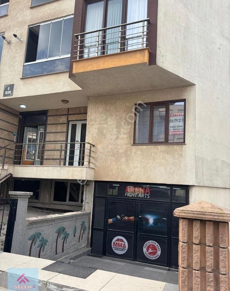 Bandırma 17 Eylül Mahallesi’nde Satılık 2+1 Ebeveyn Banyolu Yüksek Giriş Satılık Daire - Görsel 3