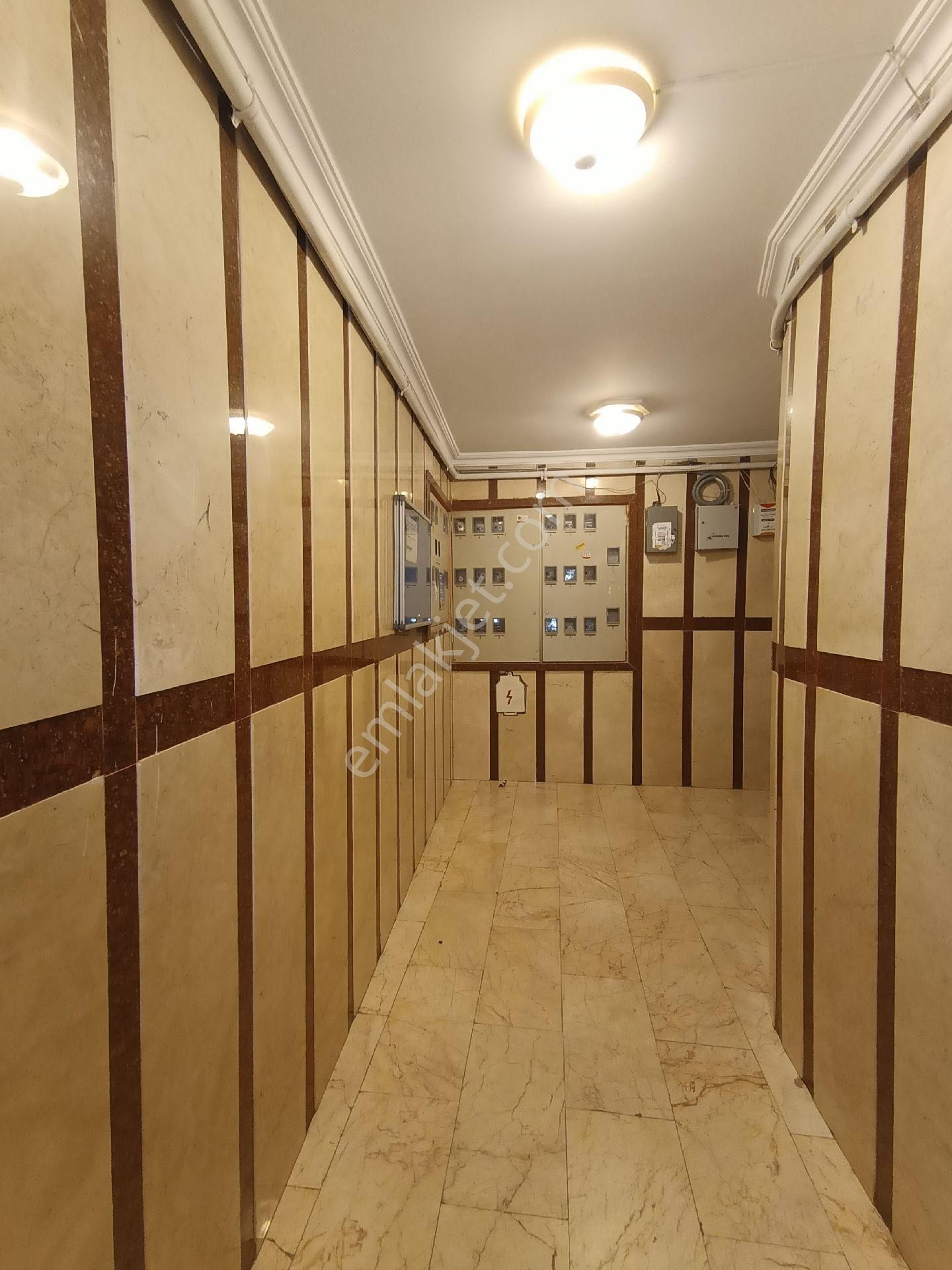 Fulya Mh De Arakatarakat ,balkonlu,2+1 Daire - Görsel 32