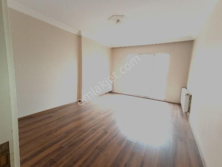 Fulya Mh De Arakatarakat ,balkonlu,2+1 Daire