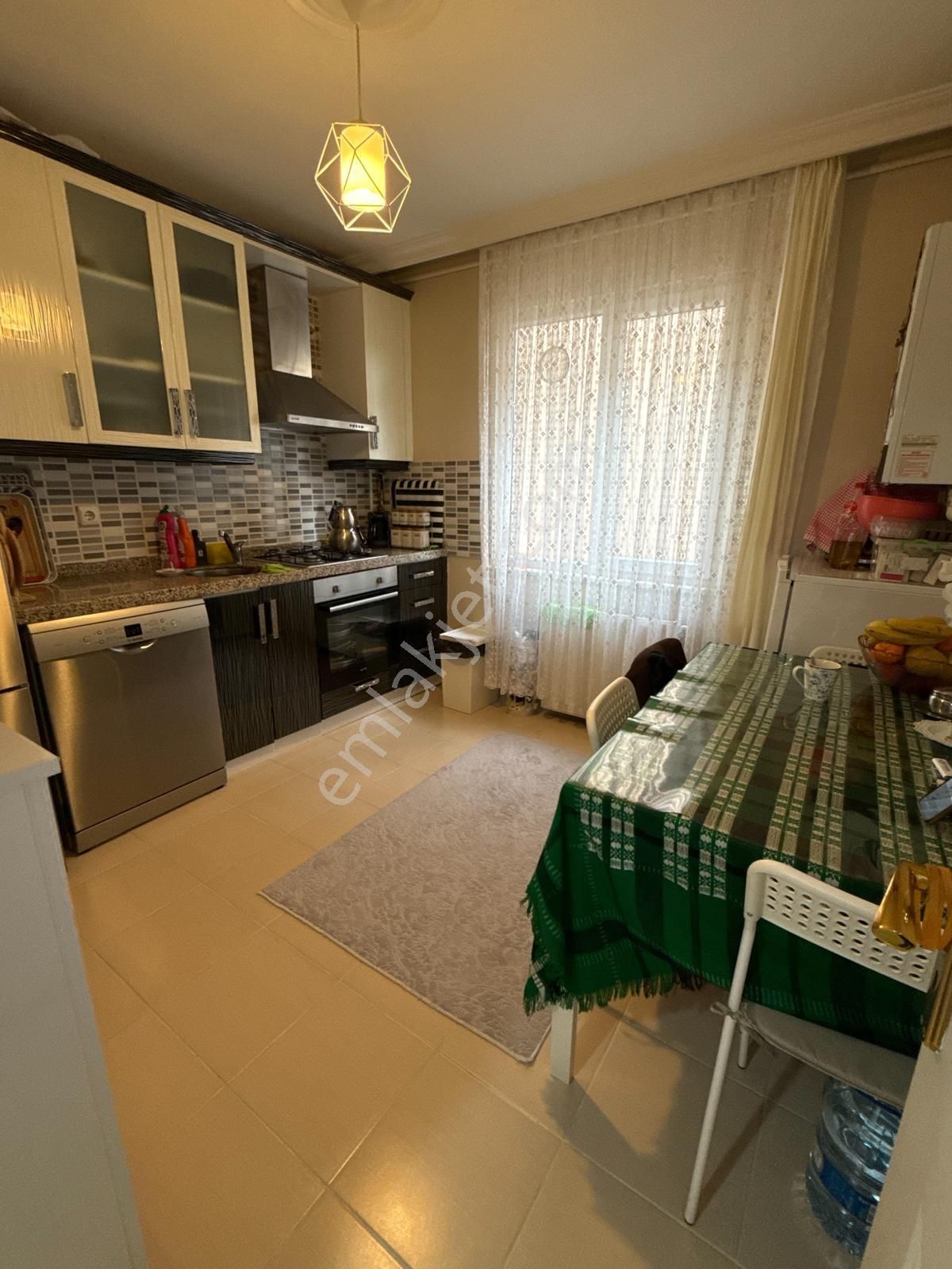 Yenibosna Merkez Camiye Yakın Satılık100 M2 2+1 Daire - Görsel 25