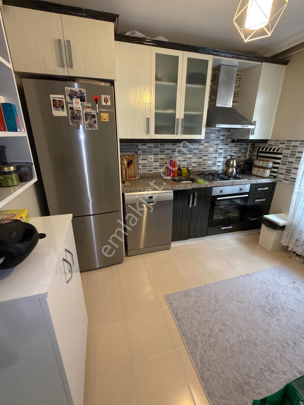 Yenibosna Merkez Camiye Yakın Satılık100 M2 2+1 Daire - Görsel 23