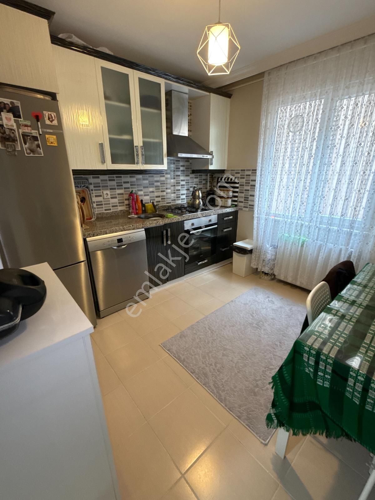 Yenibosna Merkez Camiye Yakın Satılık100 M2 2+1 Daire - Görsel 22