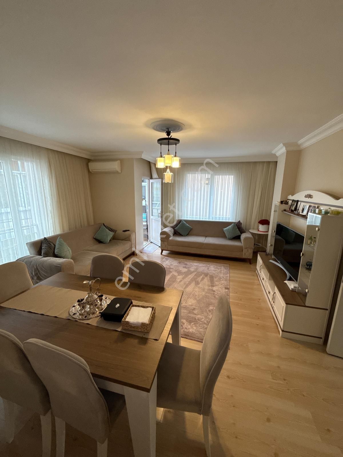 Yenibosna Merkez Camiye Yakın Satılık100 M2 2+1 Daire - Görsel 4