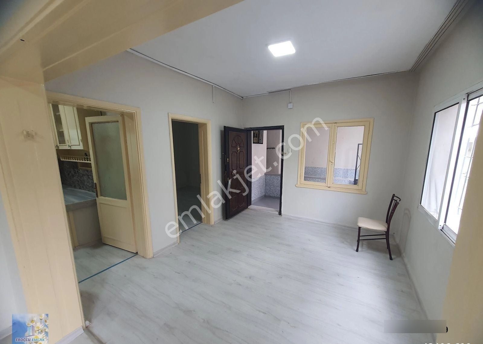 Ataşehir De İzbana Tranvaya Yakın Merkezde Kiralık 2+1 Daire