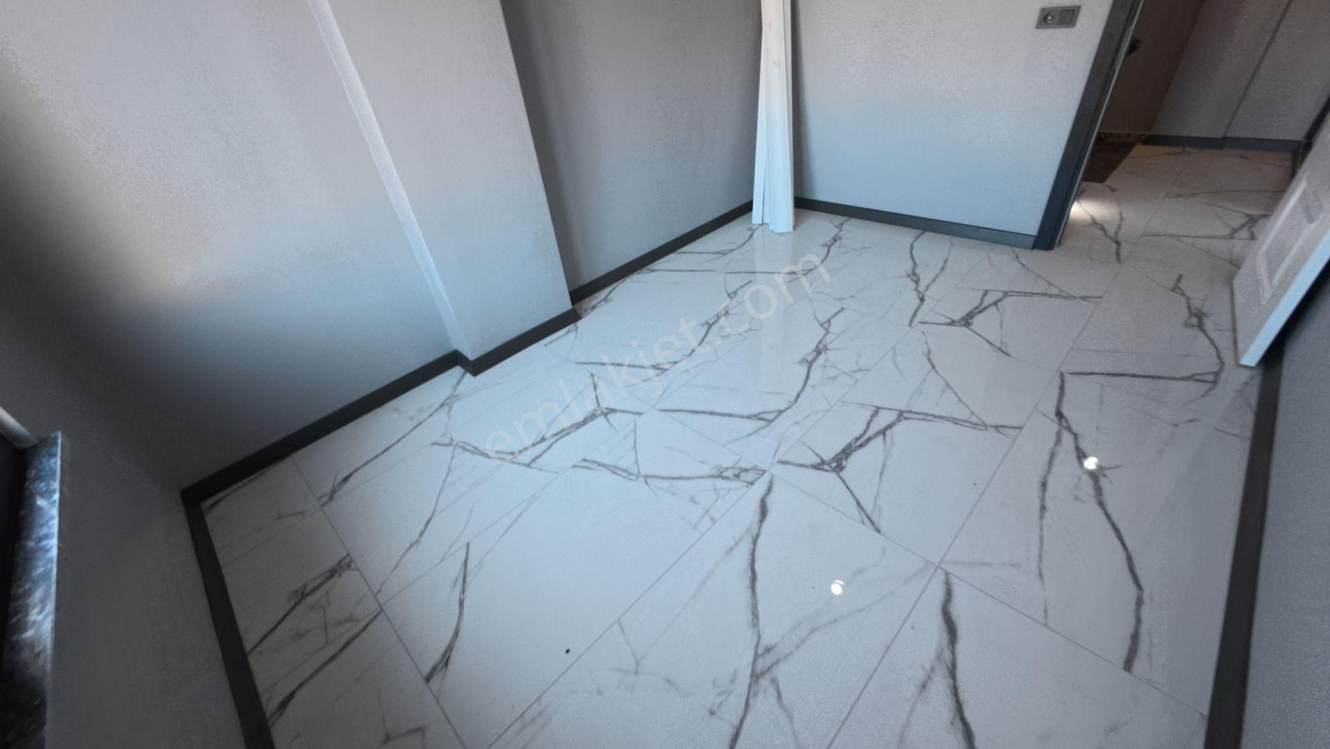 Kocaali De Deniz Manzaralı Şık Mutfak Dolaplı 3+1 Villa - Görsel 15