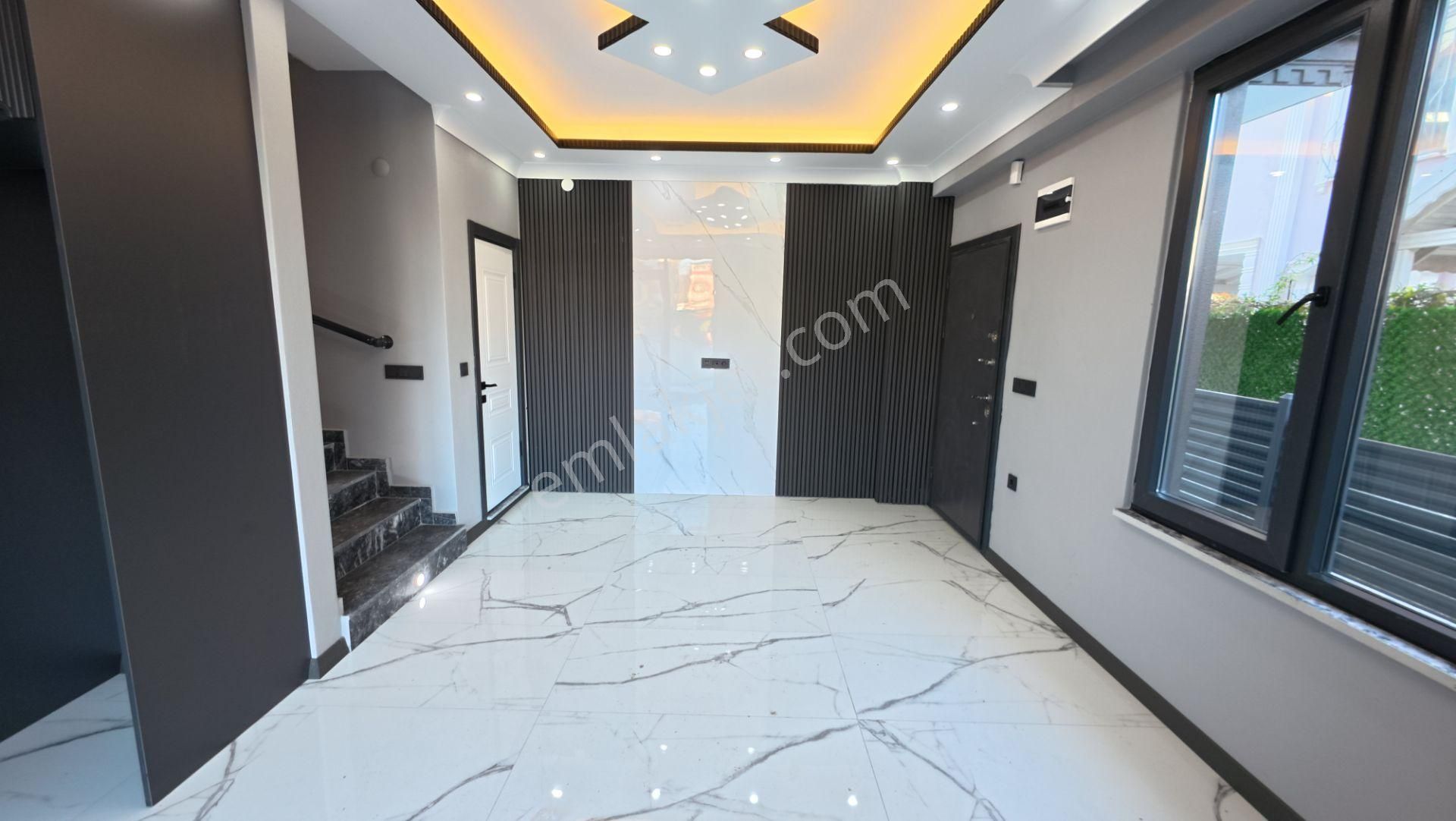 Kocaali De Deniz Manzaralı Şık Mutfak Dolaplı 3+1 Villa - Görsel 14