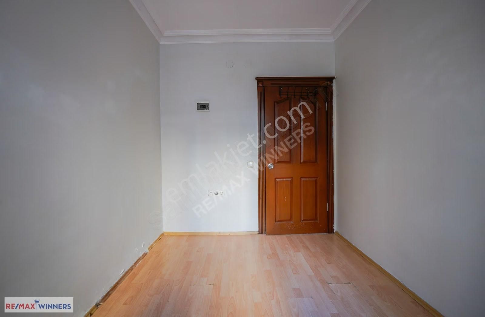 Fabrikalar Mahallesinde Kiralık 2+1 Daire Merkezi Konumda - Görsel 4