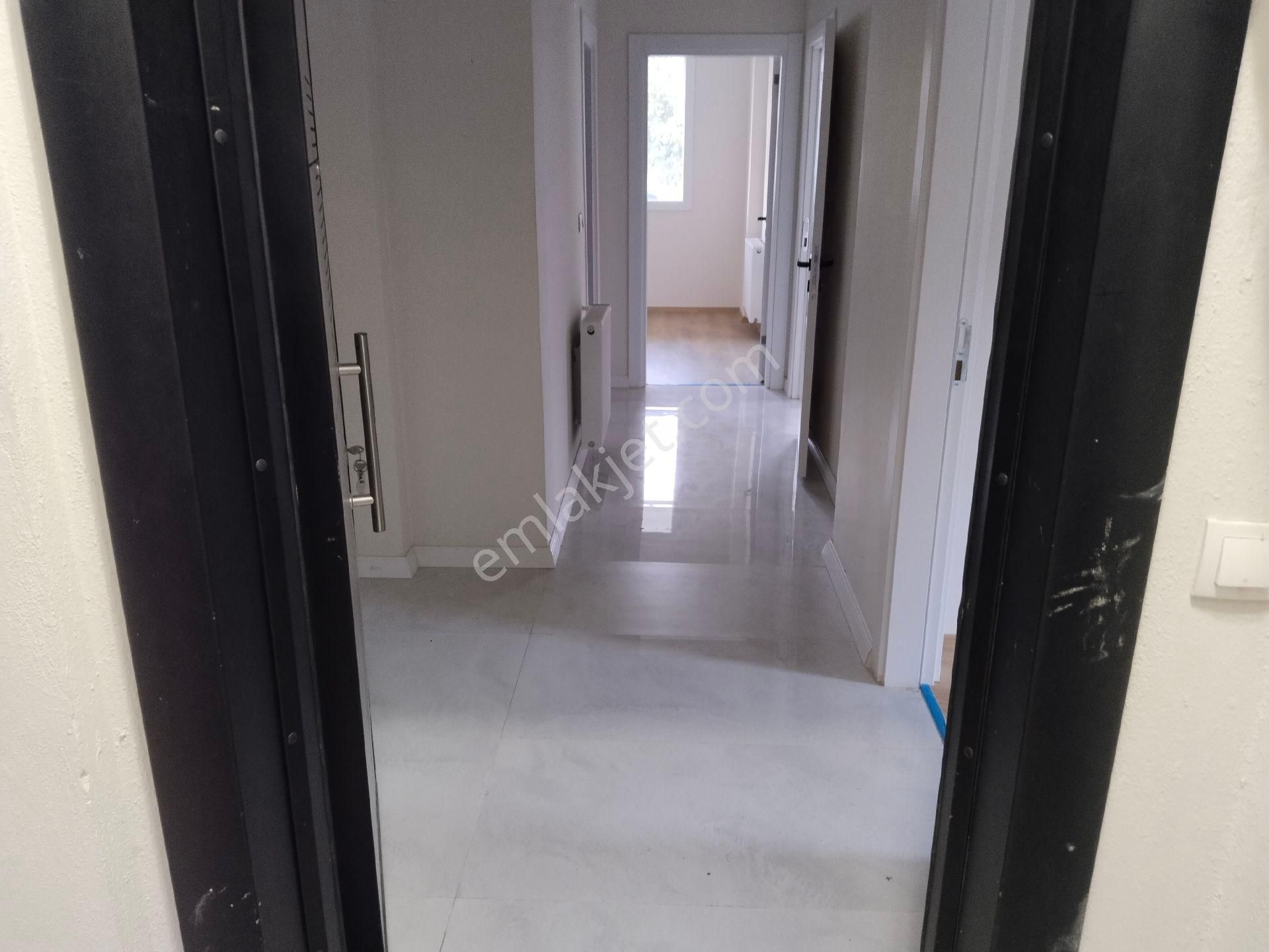 Bergama Atatürk Mah Doğalgazlı 2+1 Kiralık Daire - Görsel 5
