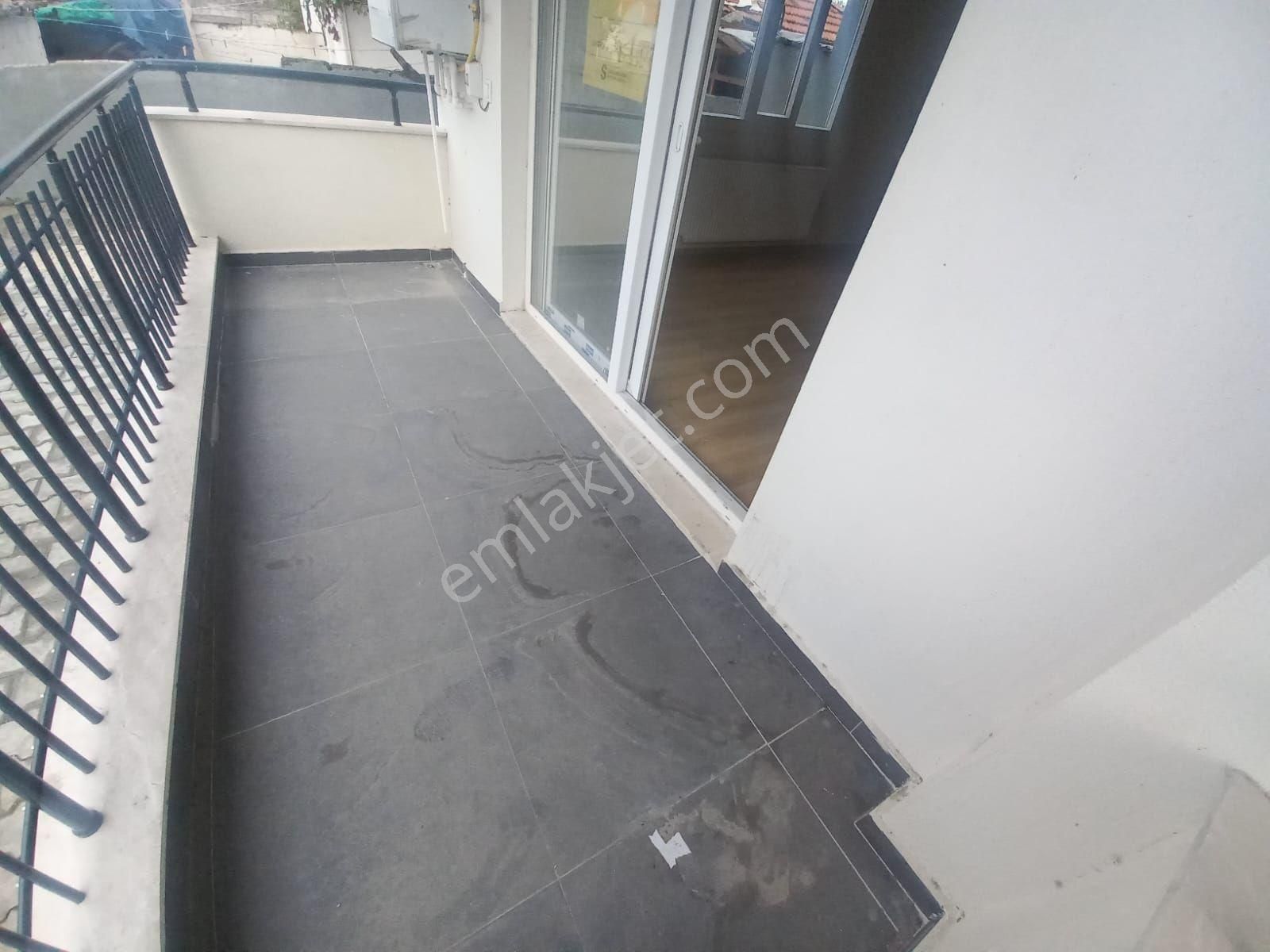 Bergama Atatürk Mah Doğalgazlı 2+1 Kiralık Daire - Görsel 20