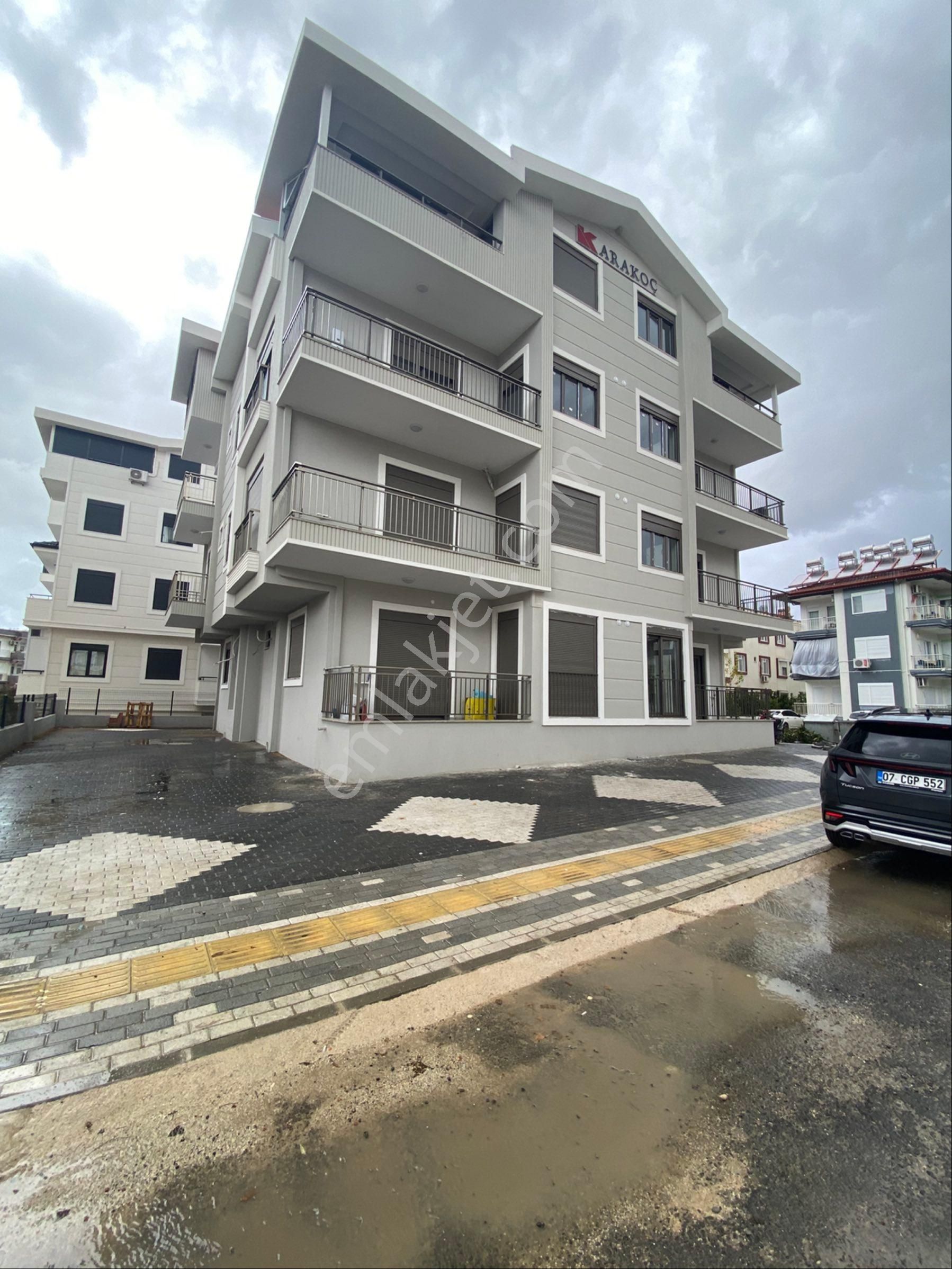 Sarılar Mahallesi’nde 2 + 1 Yüksek Giriş Dairemiz Köşe Daire Satılıktır - Görsel 3