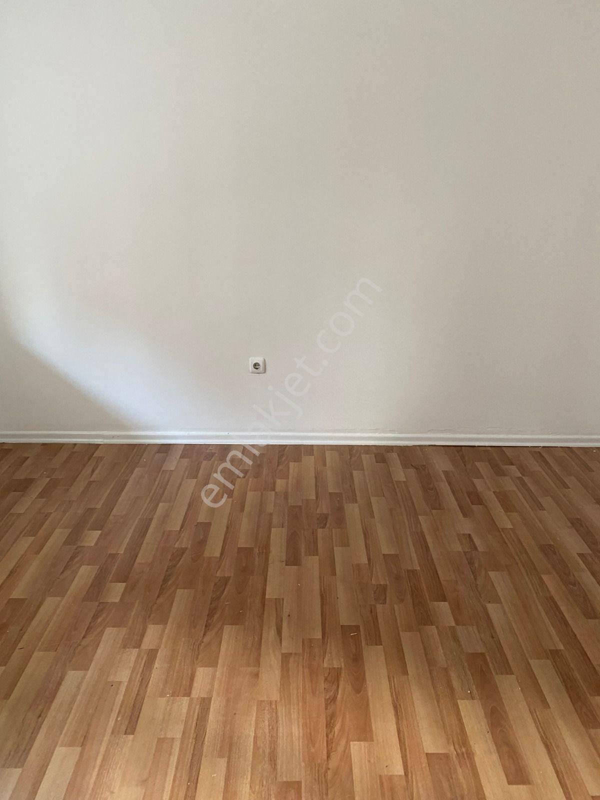 Naturel Emlaktan Sancaktepede 2+1 100m2 Geniş Daire - Görsel 3