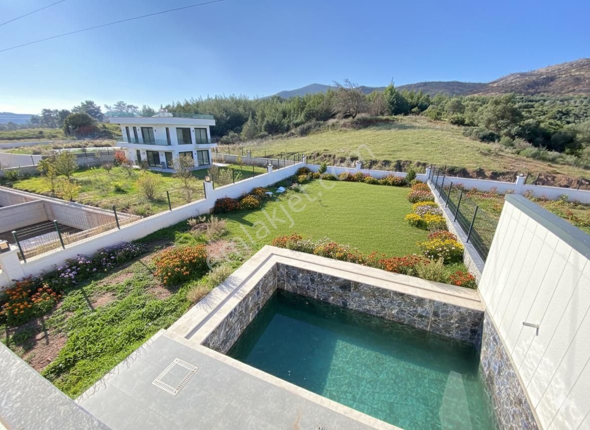 Seferihisar Kavakderede 550m² Arsa,ultra Lüks Havuzlu 3+2 Villa - Görsel 12