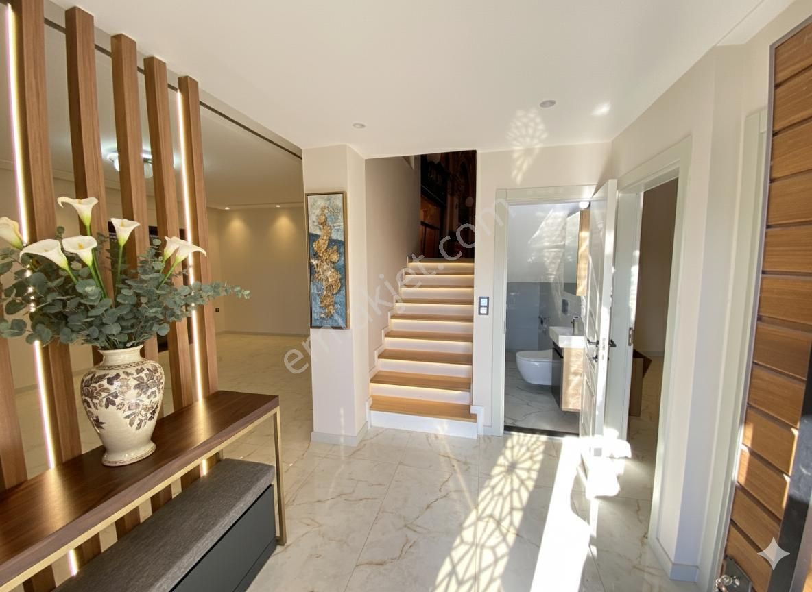 Seferihisar Kavakderede 550m² Arsa,ultra Lüks Havuzlu 3+2 Villa - Görsel 8