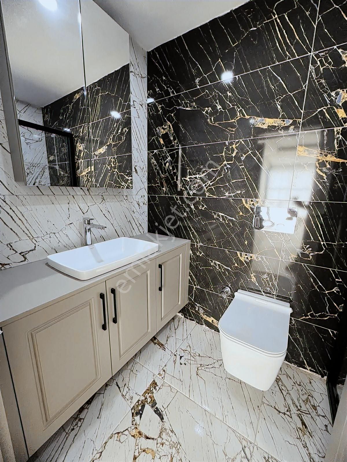 Aksu Altıntaş Cadde Üzerinde 2+1 Ayrı Mutfaklı Havuzlu - Görsel 7