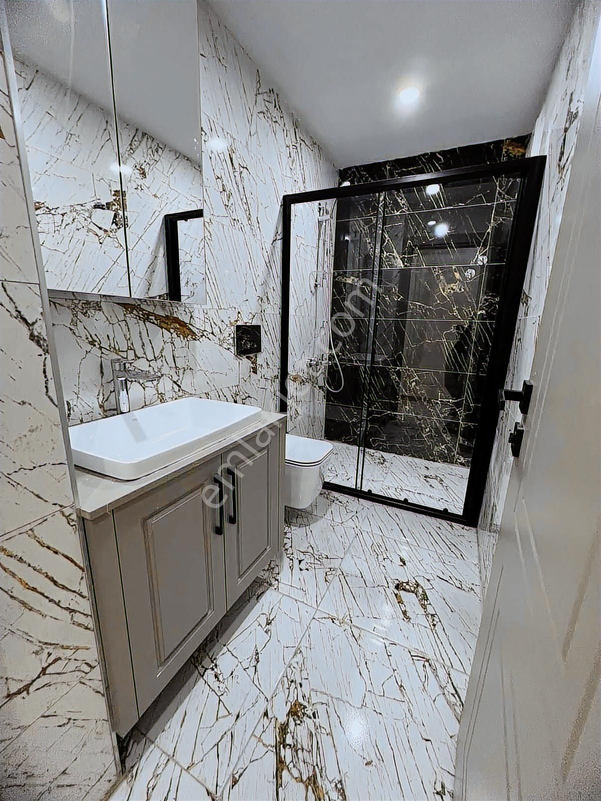 Aksu Altıntaş Cadde Üzerinde 2+1 Ayrı Mutfaklı Havuzlu - Görsel 14